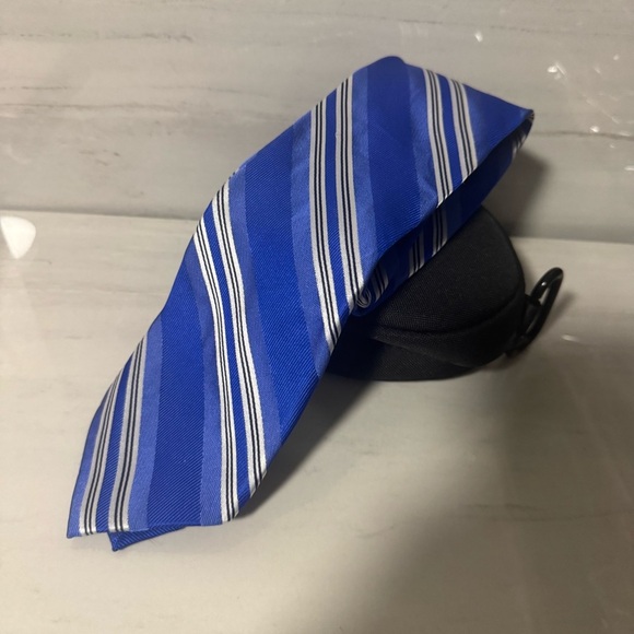 Nautica Blue and White Striped Tie - Picture 1 of 2